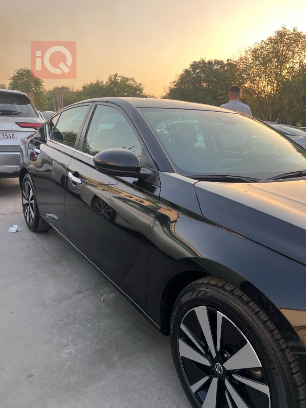 نيسان ألتيما